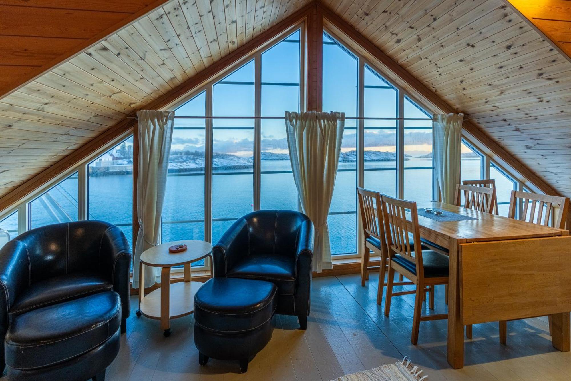 Henningsvær Rorbuer Hotel Eksteriør billede